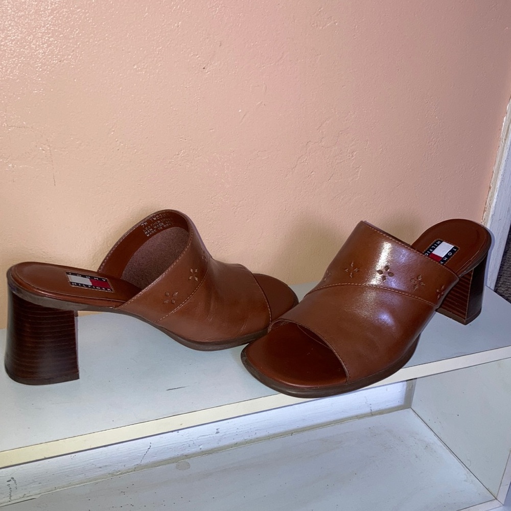 Tommy Hilfiger vintage  chunky heels sandals